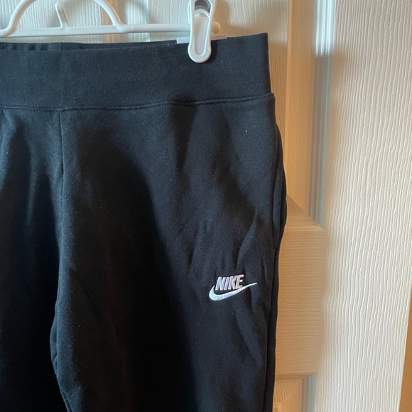 Nike Club Fleece Sweatpants - Picture 3 of 7